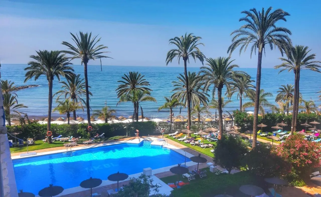 Estudio De Ensueno A Pie De Playa En Marbella En El Skol