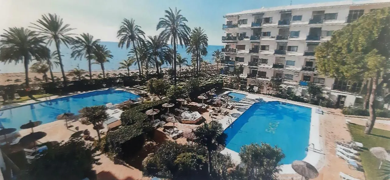 Estudio De Ensueno A Pie De Playa En Marbella En El Skol Apartment