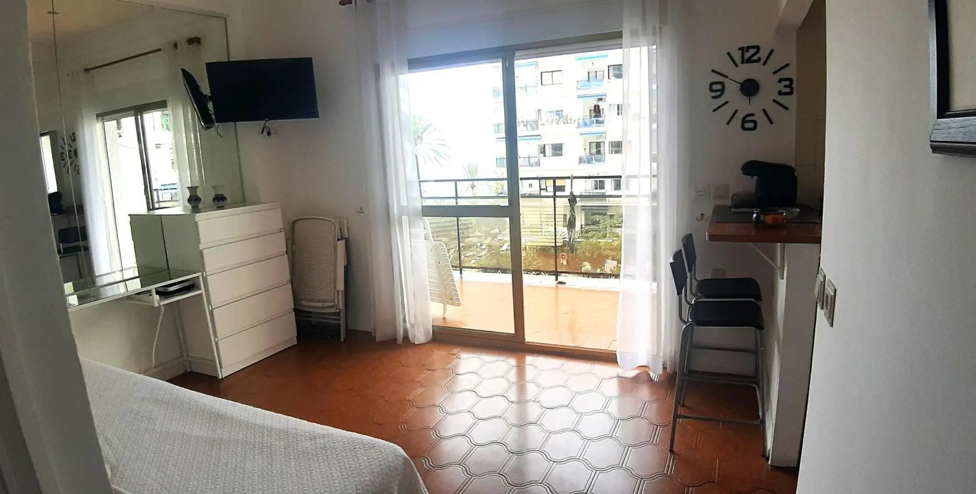 Apartment Estudio De Ensueno A Pie De Playa En Marbella En El Skol Spain