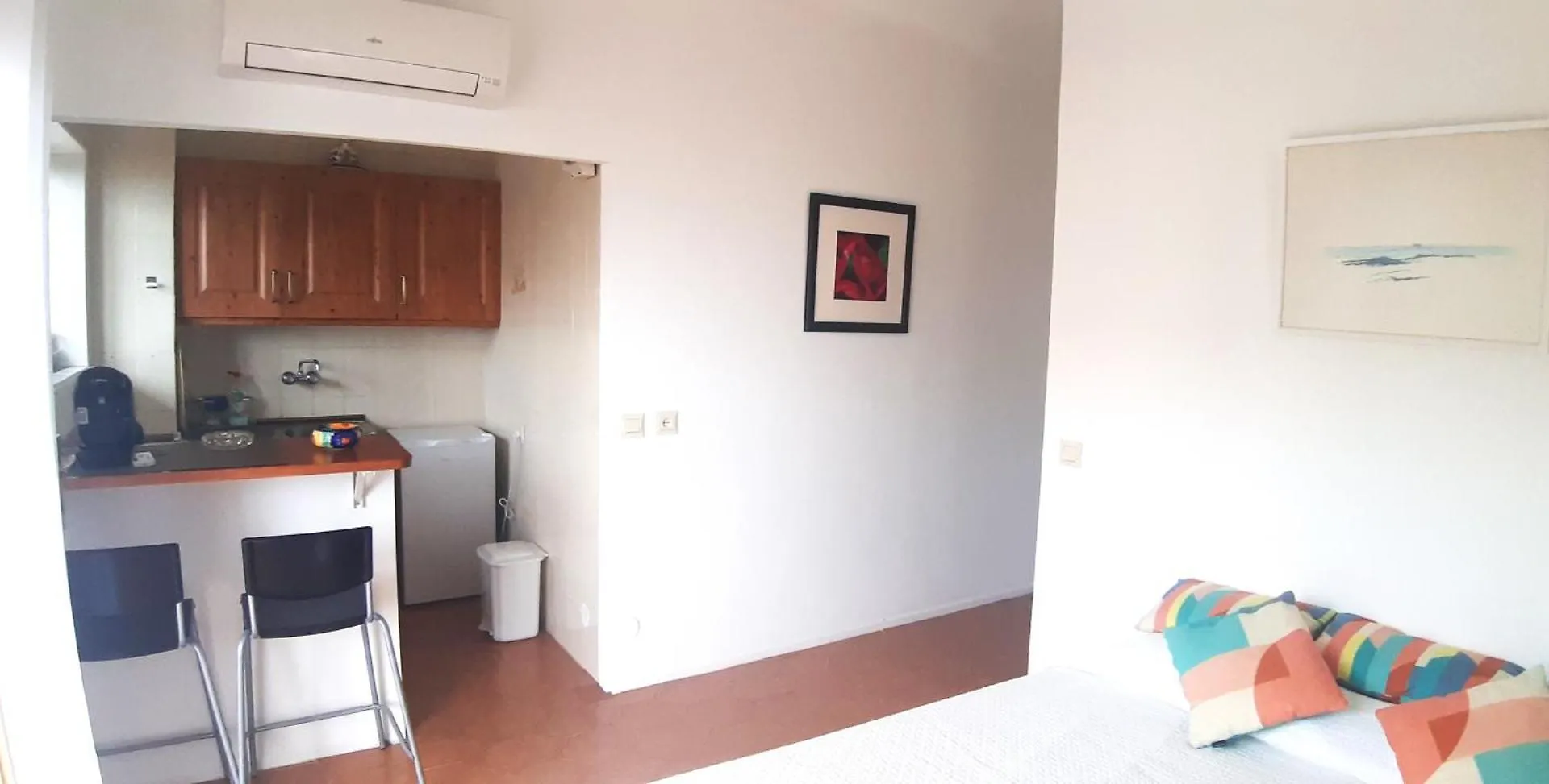 Estudio De Ensueno A Pie De Playa En Marbella En El Skol Apartment